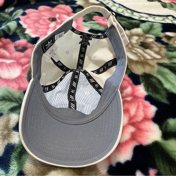 Adidas White Baseball Cap - Picture 5 of 5